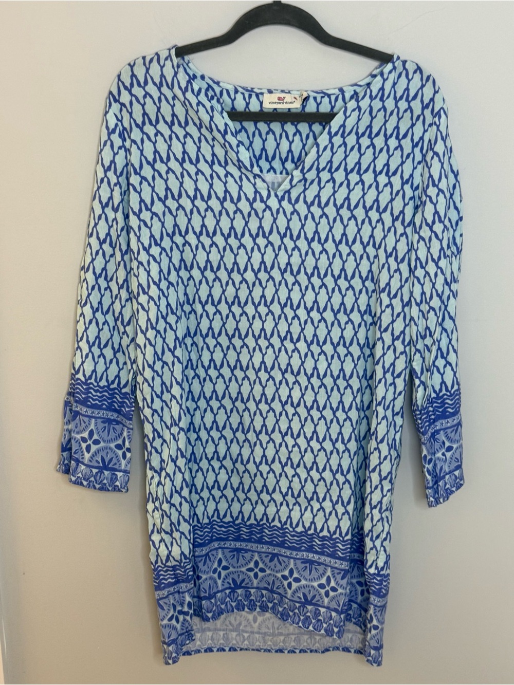 Vineyard vines L Blue & White Patterned V-Neck Tunic